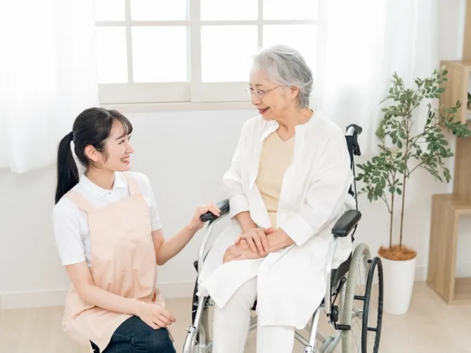 人生の最終章を、尊厳とぬくもりで包みます。